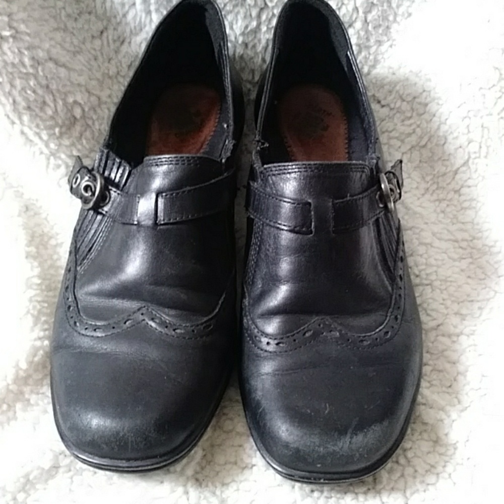 Black shoes